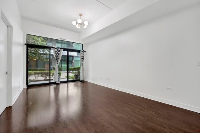 Foto del edificio - 660 W Wayman St