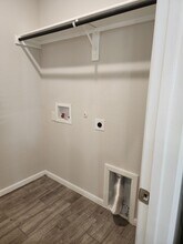 Building Photo - 1436 Cedar Crk Ln