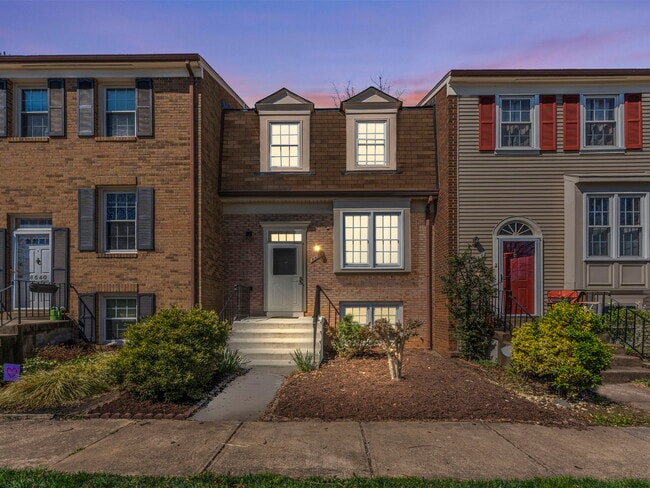 Building Photo - 8638 Dellway Ln