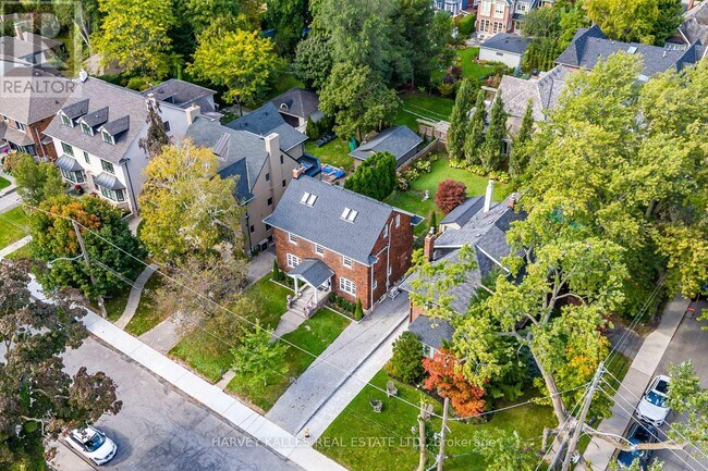 Photo du bâtiment - 170 Strathallan Blvd