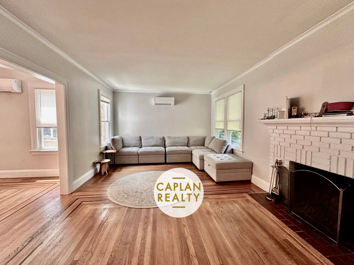 Foto principal - 39 Roydon Rd