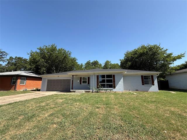 Building Photo - 6705 Manor Dr