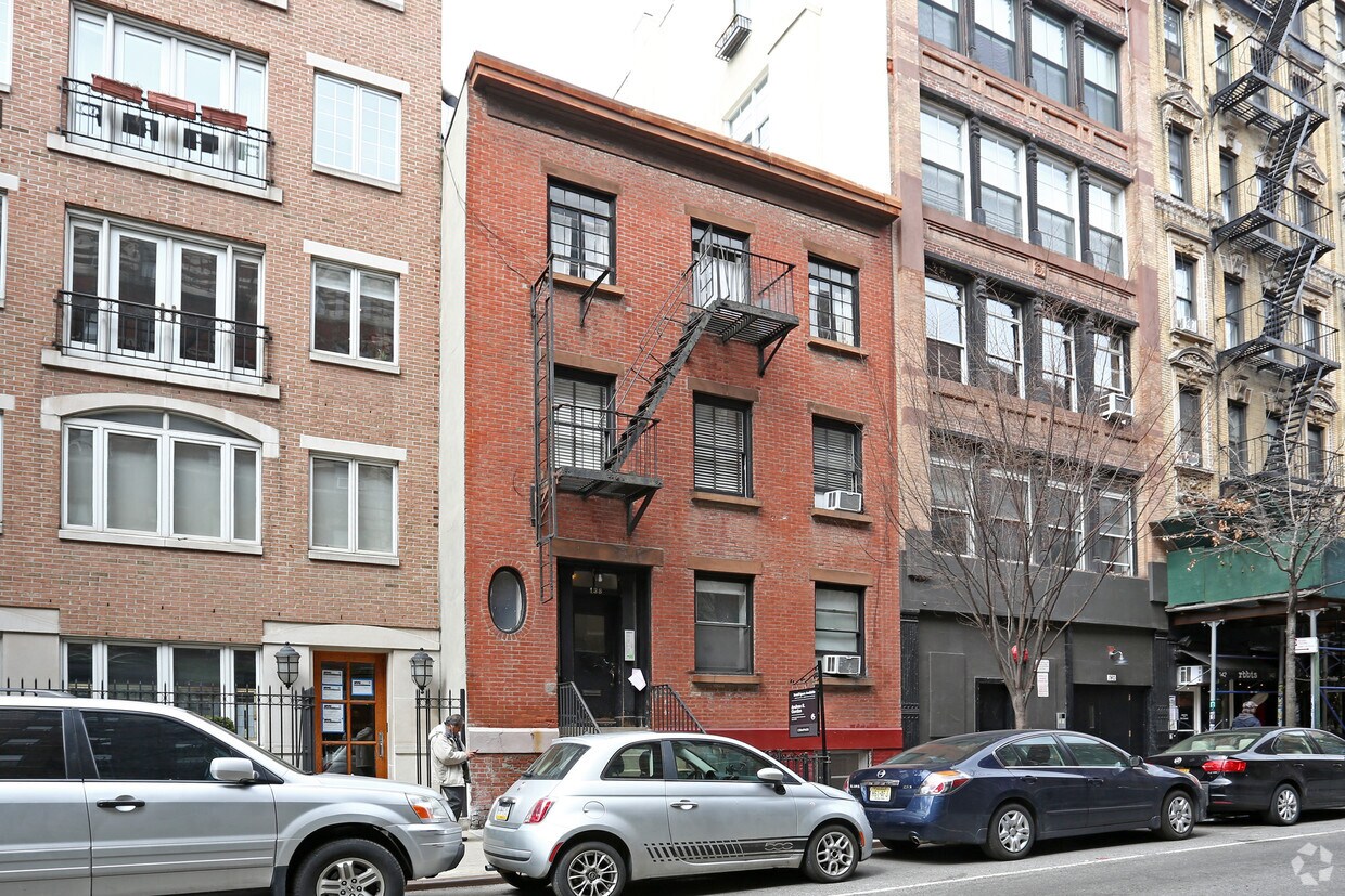 Primary Photo - 138 Sullivan St