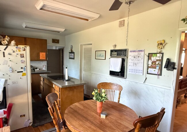 Foto del edificio - Cute Lehi rambler with tons of yard space ...
