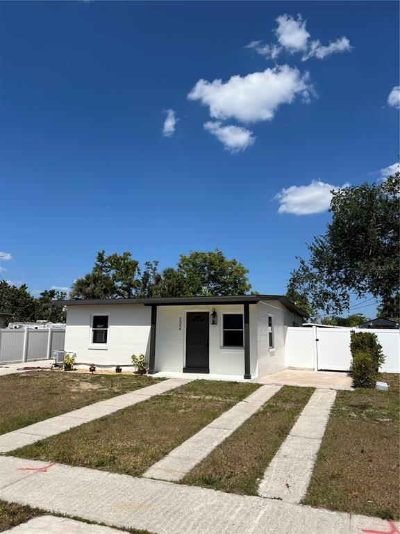 Foto principal - 2304 Ednor St