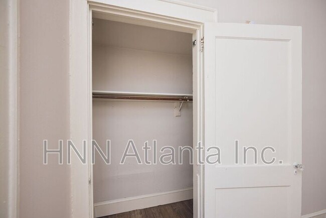 Foto del edificio - 433 N Highland Ave NE