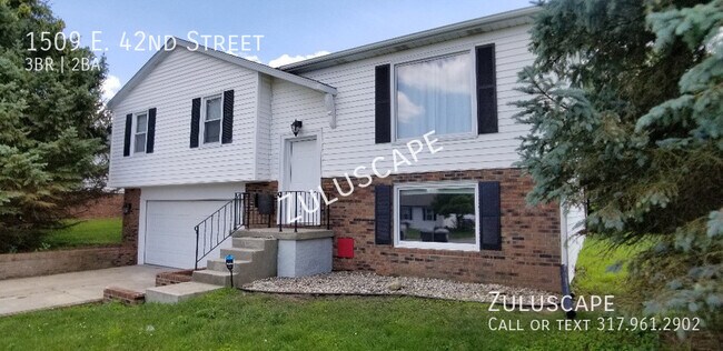 Building Photo - This won't last long!  Newly remodeled 3 b...