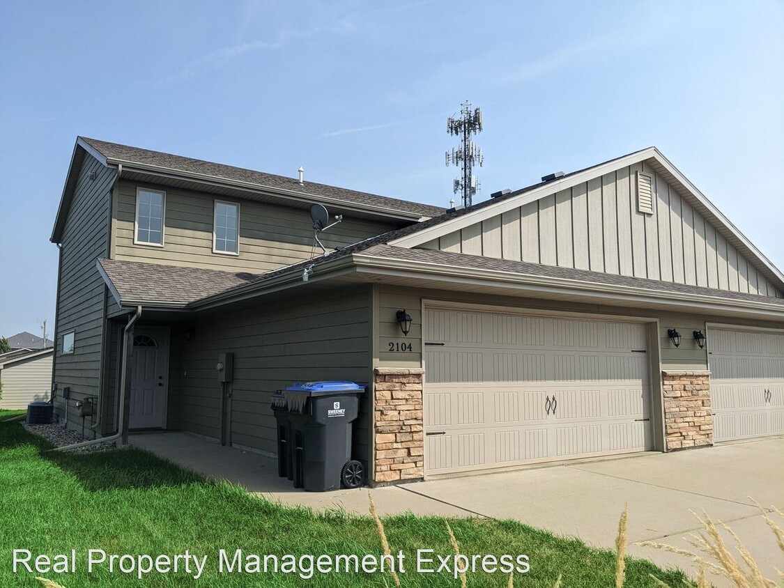 Primary Photo - 2 br, 2 bath House - 2104 S Mary Beth Ave