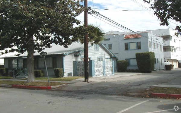 Building Photo - 280-282 Esperanza Ave