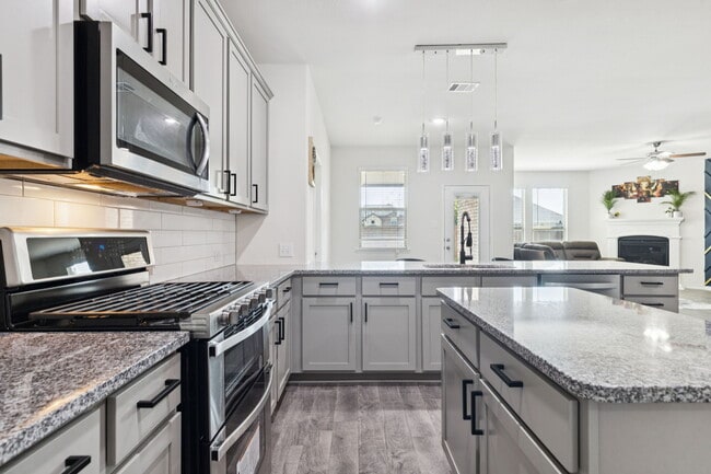 Foto del edificio - 11112 Canyon Oak St