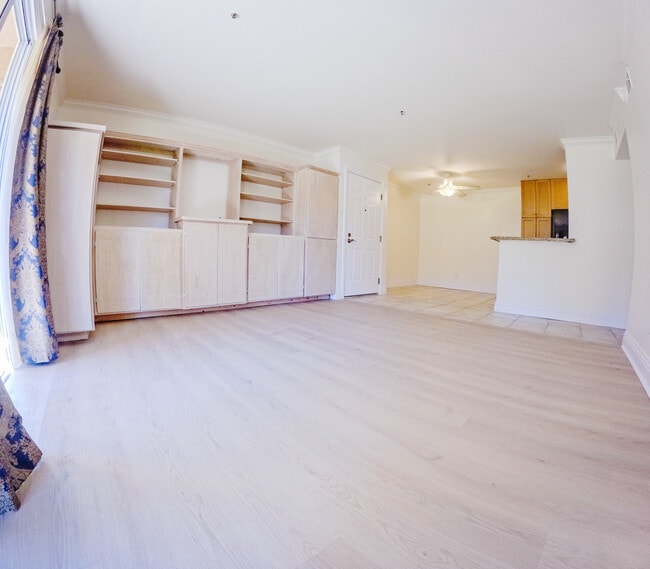 Vista de la sala de estar 2 - 5654 Amaya Dr