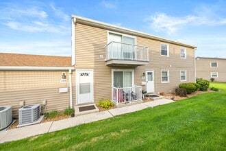 Building Photo - 7929 163rd Ct