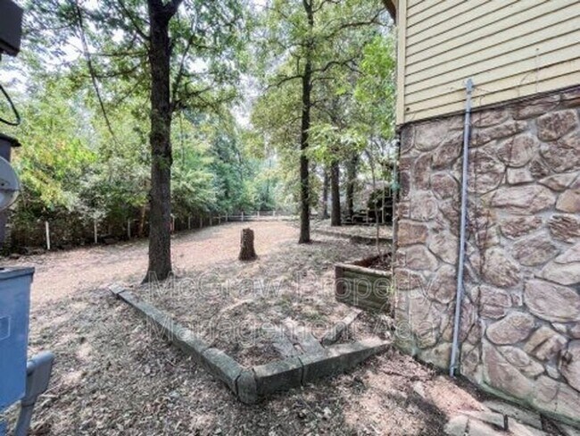 Foto del edificio - 824 N Wolfe Ln