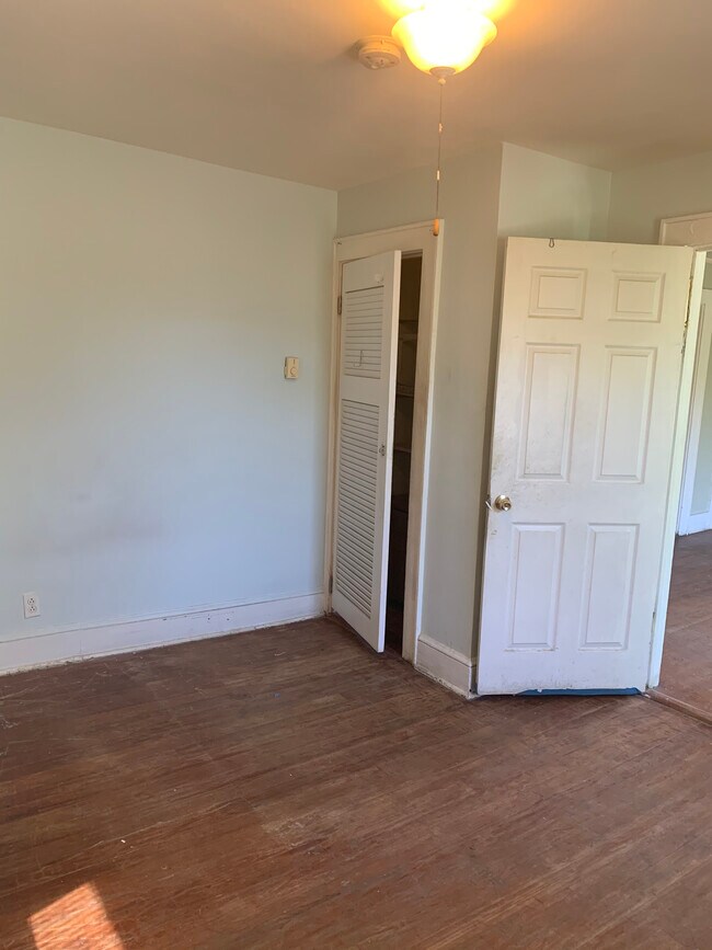 Foto del edificio - 26 Hemlock Pl