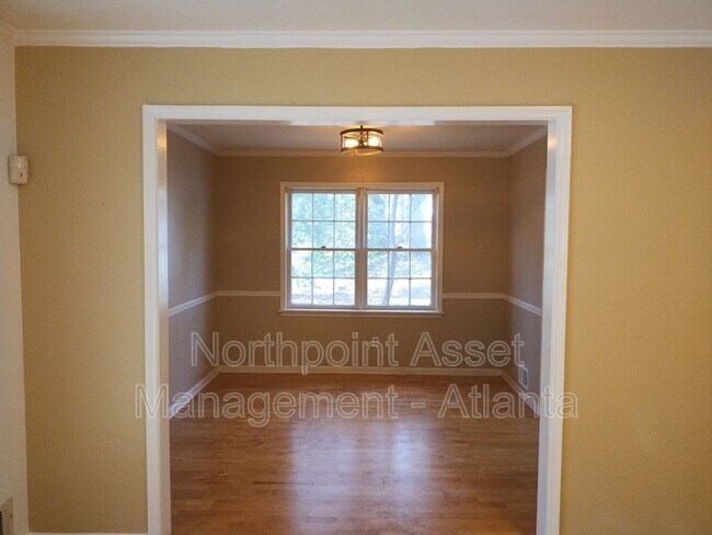 Building Photo - 1006 Huntingdon Ct