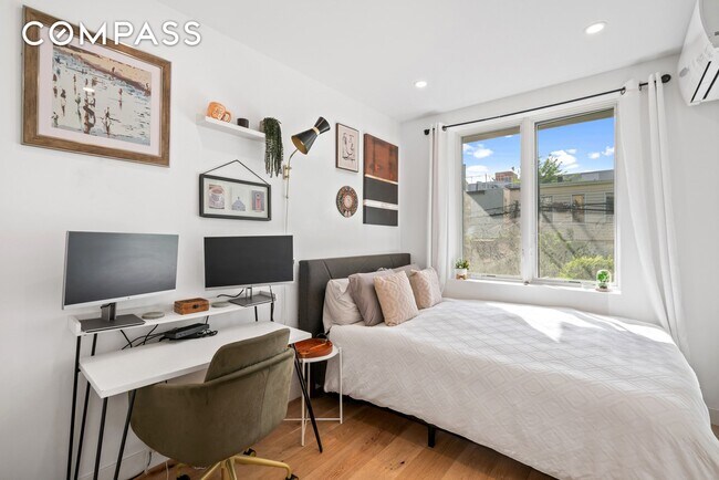 Foto del edificio - 109 Troutman St