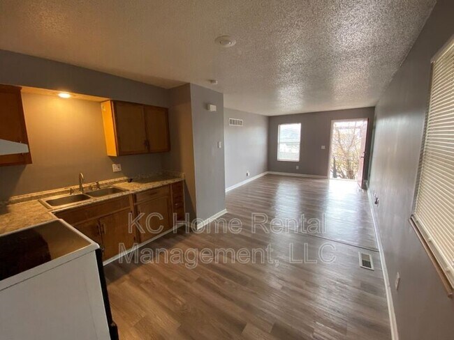Foto del edificio - 1631 Jackson Ave