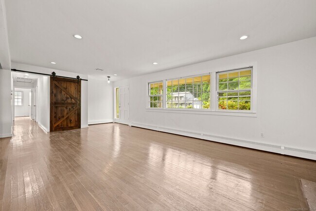 Foto del edificio - 15 Woodchuck Ln
