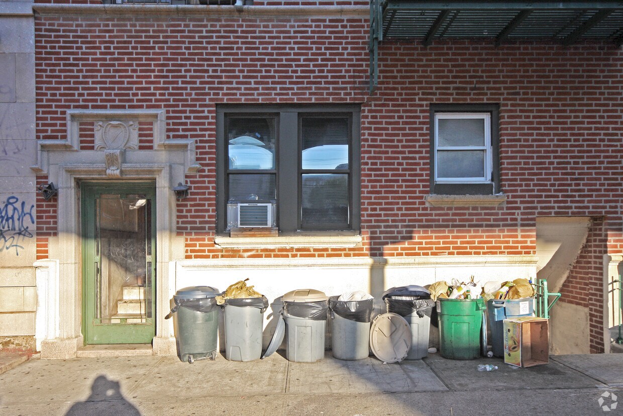 Foto del edificio - 36-29 31st St