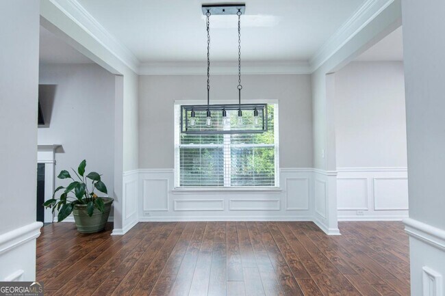 Foto del edificio - 310 Sugarberry Ln