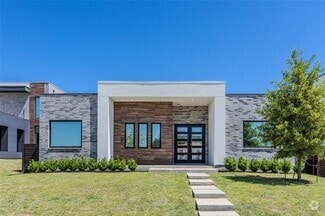 Building Photo - 9742 Sunset Dr