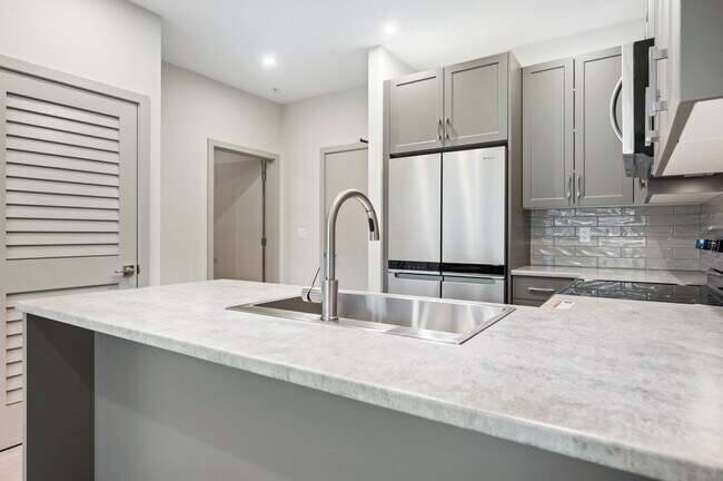 Photo du bâtiment - 45547-45547 Knight Rd