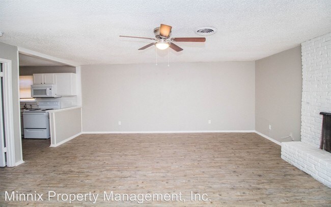 Building Photo - 1312 65th Dr