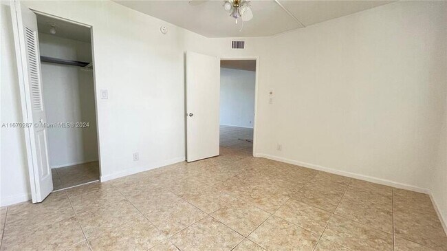 Foto del edificio - 4501 NE 21st Ave
