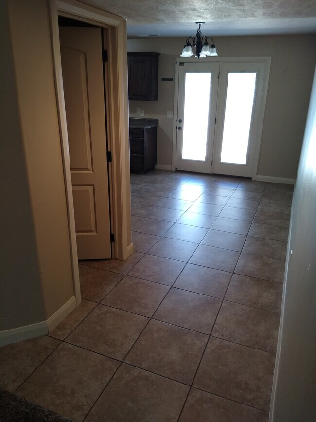 Foto del edificio - 340 1425 N St