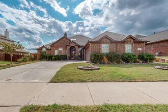 Building Photo - 997 Shady Lane Drive