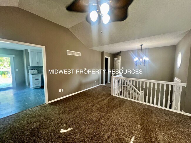 Building Photo - Amazing 3 Bedroom Home!
