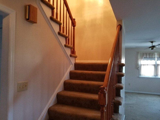 Foto del edificio - 195 Bethesda Church Rd W