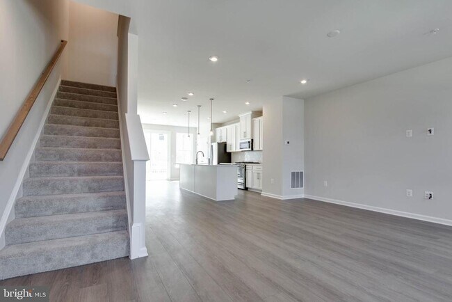 Foto del edificio - 2013 Twisted Oak Pl