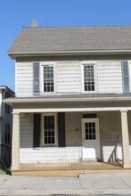 Building Photo - 136 W Main St