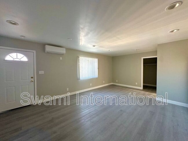 Building Photo - 7100 S Figueroa St
