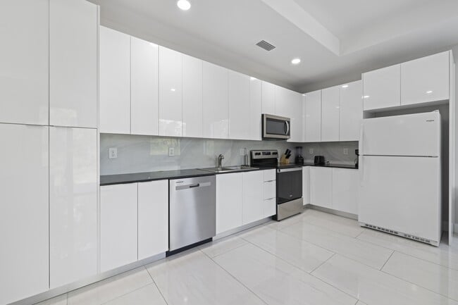 Foto del edificio - 674 Windermere Dr