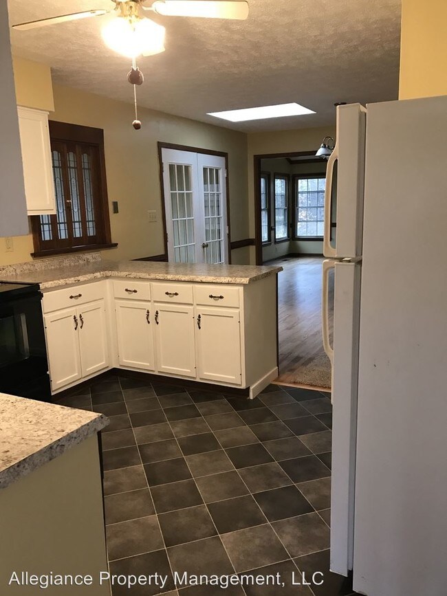 Foto del edificio - 7010 Old Roxbury Rd