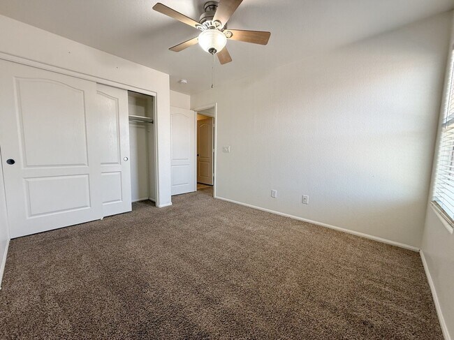 Foto del edificio - 4802 W Fawn Dr