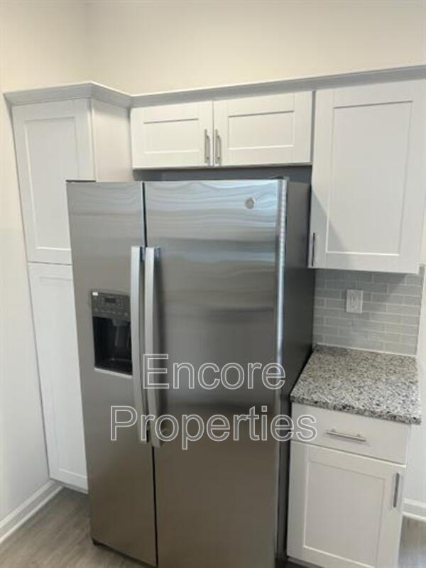 Building Photo - 3402 Littlefield Way
