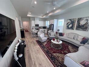 Building Photo - 10311 Anchorage Passage