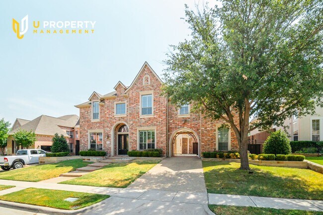 Foto del edificio - West Plano, All you need! Pool, Grill, and...