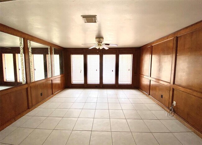 Building Photo - 12815 Ashford Chase Dr