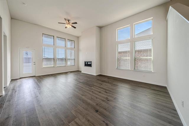 Foto del edificio - 8348 George Brown Dr