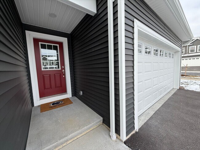 Foto del edificio - New Construction 3-Bedroom Townhome!