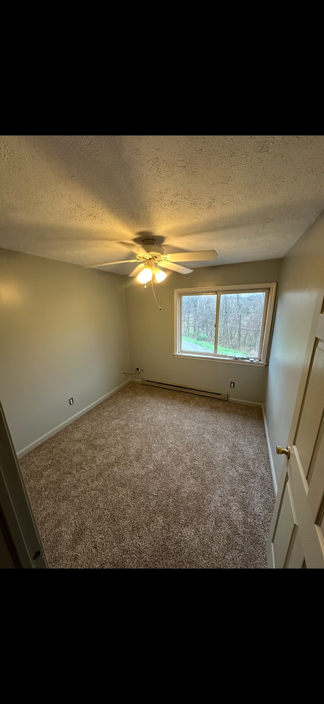 Second bedroom - 246 Reservoir Rd