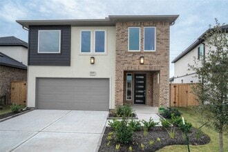 Building Photo - 21859 Fitzroy Mnr Ln