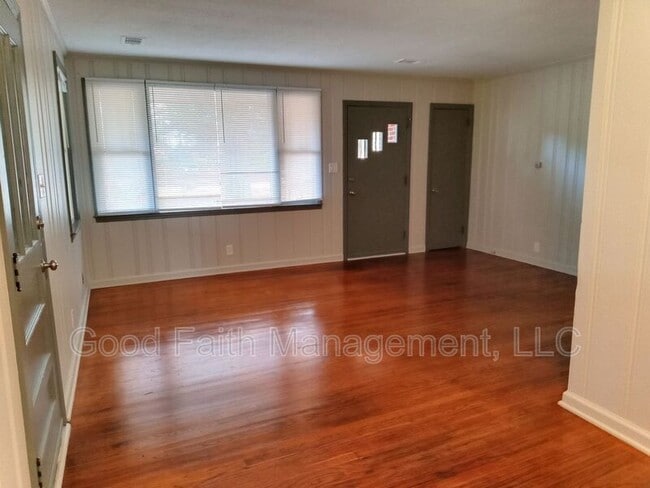 Foto del edificio - 3105 Old Louisville Rd