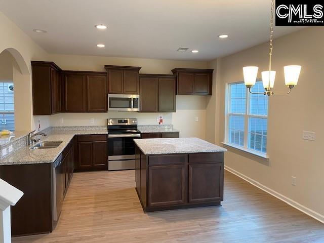 Building Photo - 1323 Tamarind Ln