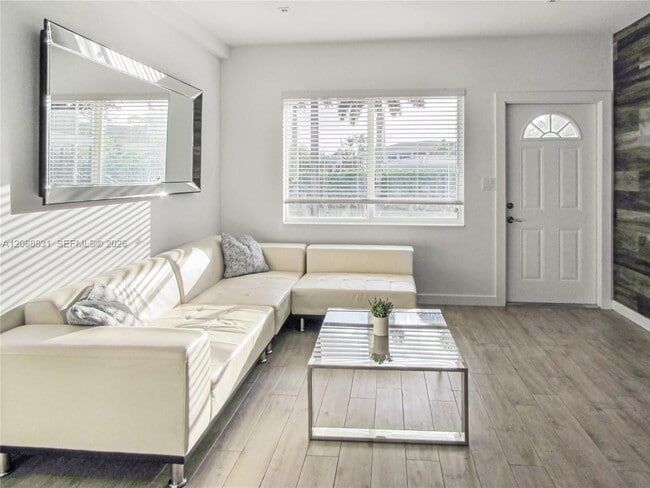 Building Photo - 9220 Biscayne Blvd