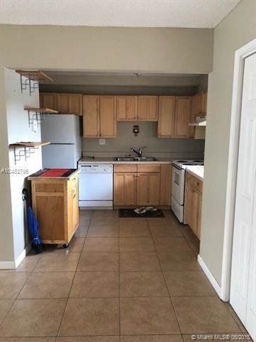 Building Photo - 502 NW 87th Ave